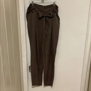 Socialite olive green Paperbag Waist Trousers with Self Tie